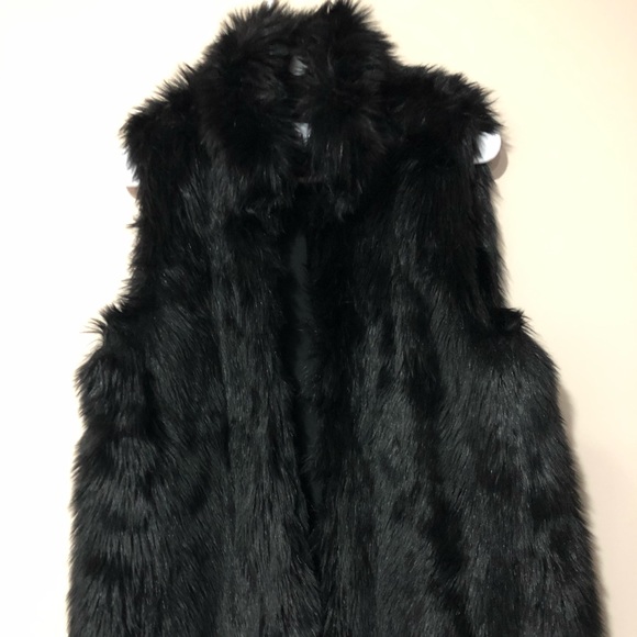 GAP Jackets & Blazers - Cozy GAP Shaggy Faux FUR Vest
